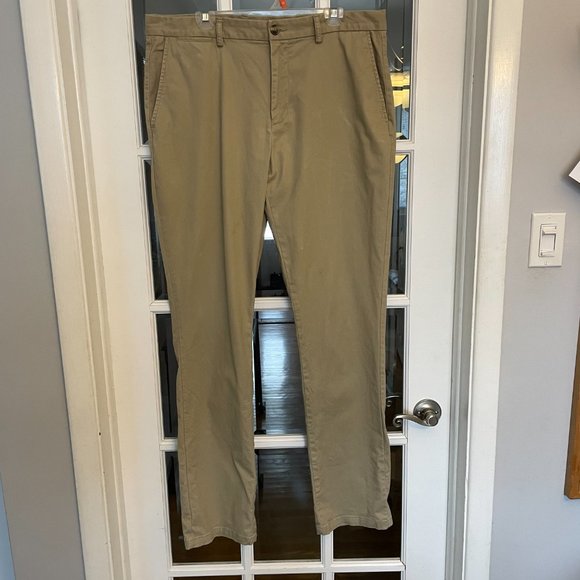 Old Navy Ultimate Straight Men's Chinos - TALL 36x36 - Picture 3 of 5